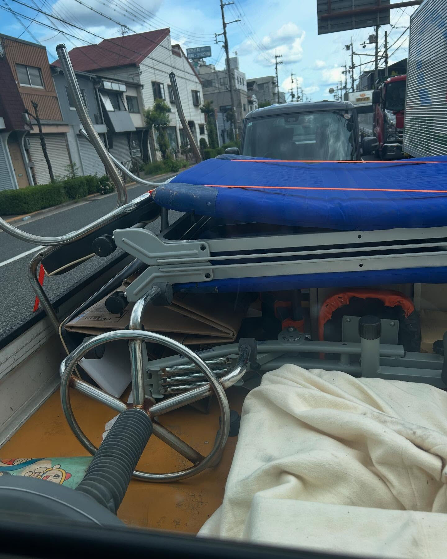 遺品整理は、単に物を片付ける作業ではなく、亡くなった方との大